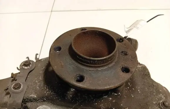 BMW 5 GT F07 Front wheel hub 