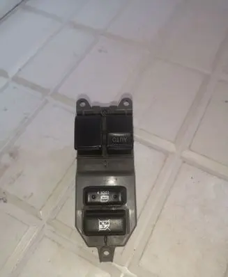 Toyota Yaris Electric window control switch 192926 9700181