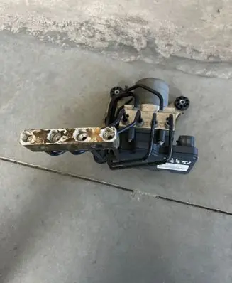 BMW 5 F10 F11 ABS Pump 6865856 DKC9L6ACC 6865858