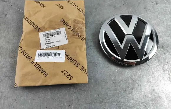 Volkswagen T-Cross Manufacturer badge logo/emblem 3g0853601bdpj