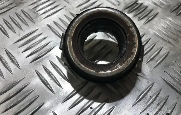 Renault Laguna I clutch release bearing cbu543625e