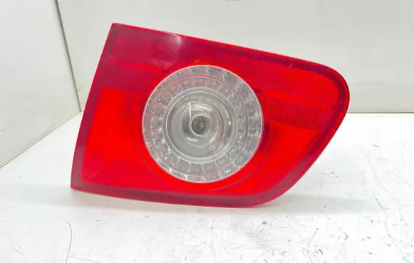 Volkswagen PASSAT B6 Tailgate rear/tail lights 272002