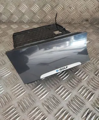 Volkswagen e-Golf Ashtray (front) 5G1863391
