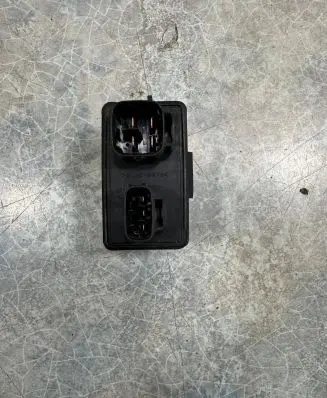 Subaru Forester SJ Window wiper relay 86121FJ002 481658