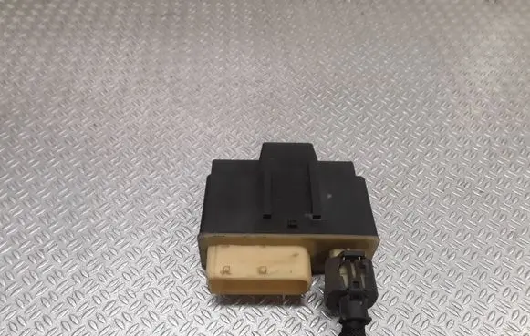 Peugeot 407 Glow plug pre-heat relay 9662570880
