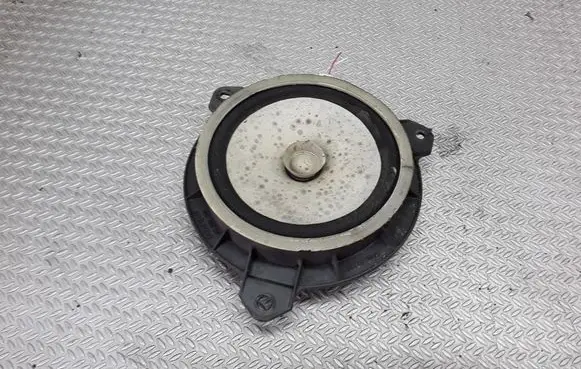 Toyota Yaris Rear door speaker
