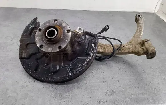 Audi A4 S4 B6 8E 8H Front wheel hub spindle knuckle