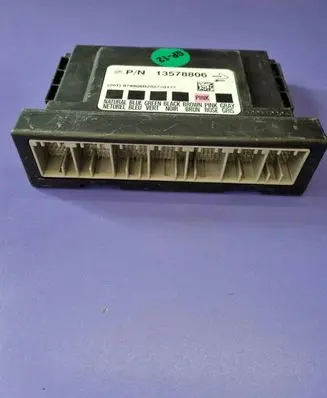 Opel Astra J Central body control module 13578806 878806B202350177