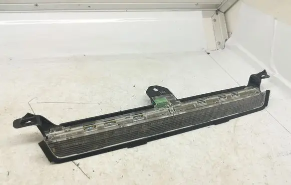 Volvo XC70 Third/center stoplight 9154505