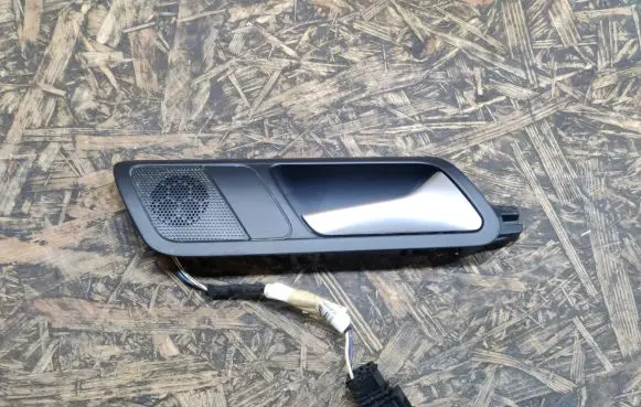 Volkswagen PASSAT B6 Rear door handle cover 3C4839114