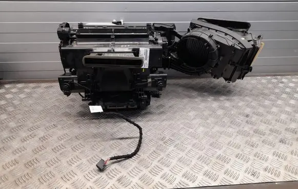 Audi A4 S4 B9 Interior heater climate box assembly 8W1820005C