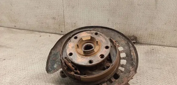 Volkswagen Touareg I Rear wheel hub spindle/knuckle 