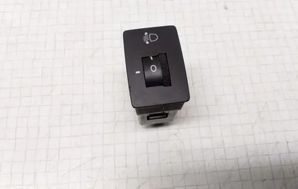 Hyundai Getz Headlight level height control switch