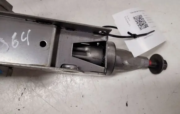 Volvo V50 Steering wheel axle