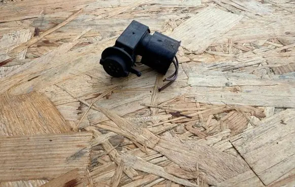 Volkswagen Golf V Air quality sensor 4B0907659A