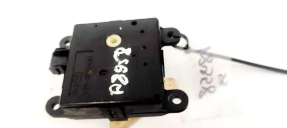 Nissan Primera Air flap motor/actuator 3T05030820