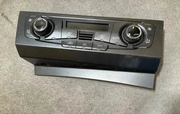 Audi A5 8T 8F Climate control unit 8T2820043S A2C53307437