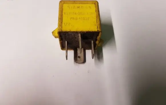 Land Rover Discovery Other relay YWB10027 V23134B52X130