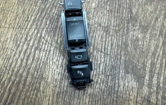 BMW 4 F32 F33 Other switches/knobs/shifts 9252922 16598710 EED763P