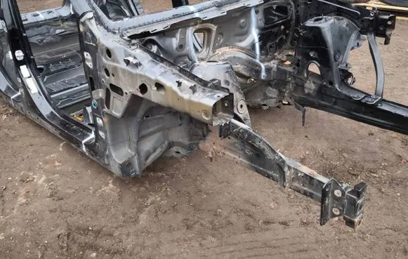 Jeep Grand Cherokee Front quarter panel 