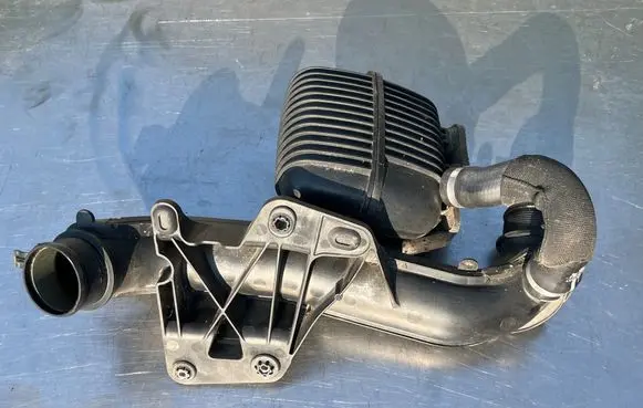 Audi Q5 SQ5 Intercooler hose/pipe 8K0145673AJ 0281002977 0417T103800