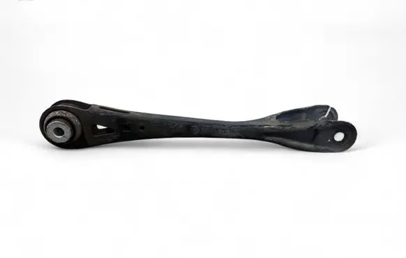 Rear control arm