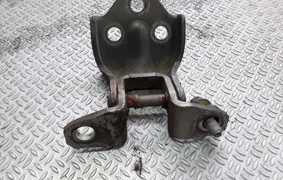 Hyundai H-1, Starex, Satellite Front door lower hinge 