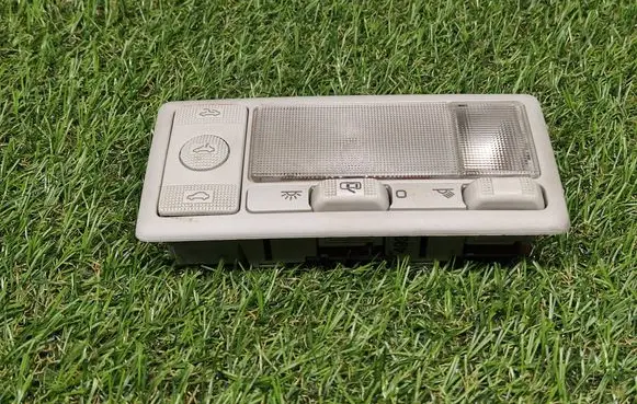 Volkswagen Vento Front seat light 1H0959728