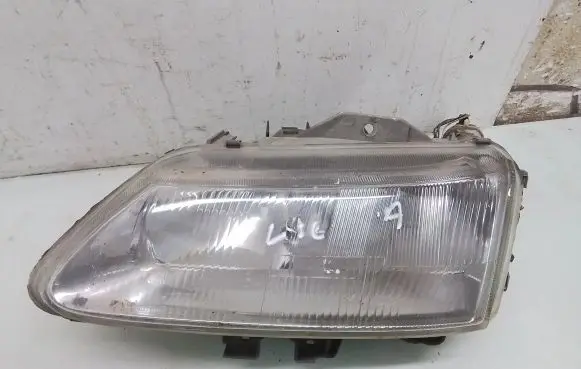 Renault Laguna I Headlight/headlamp