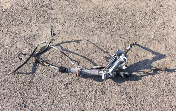 Renault Trafic III (X82) Steering rack 490018533R 93458099 6900003413