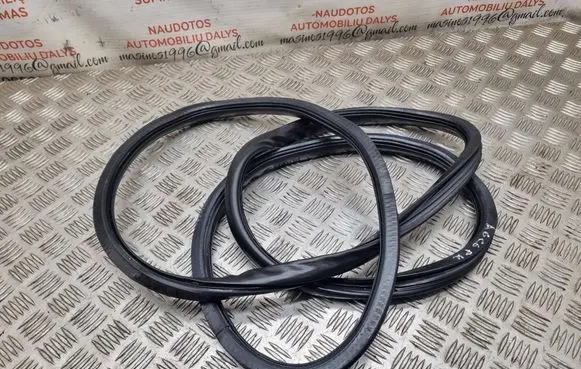 Audi A6 S6 C6 4F Front door rubber seal 