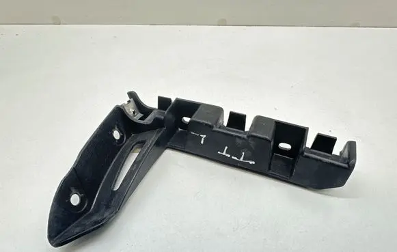 Audi TT TTS Mk2 Front bumper mounting bracket 8J0807184B