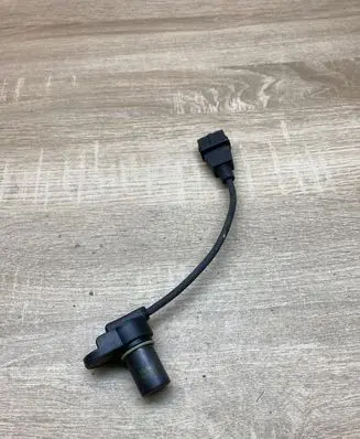 Hyundai Accent Camshaft position sensor MS500001