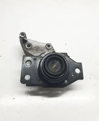 Nissan Qashqai Engine mount bracket F6036100 F6036130