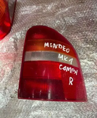 Ford Mondeo MK I Rear/tail lights