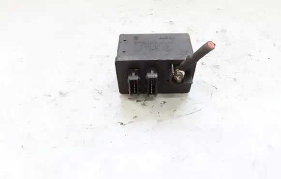 Jaguar S-Type Glow plug pre-heat relay 0281003018