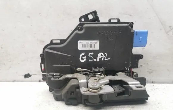 Volkswagen Golf V Rear door lock 7L0839016D