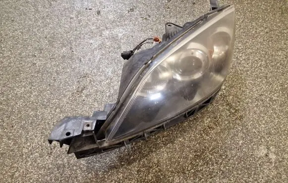 Mazda 3 I Headlight/headlamp