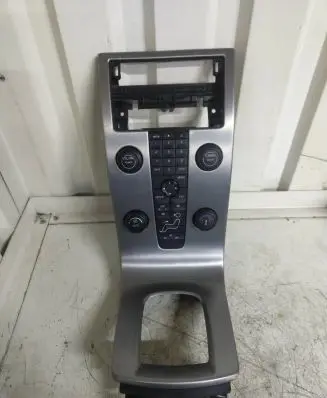 Volvo V50 Climate control unit 30672565