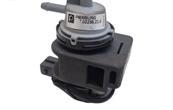 Renault Megane II Electromagnetic valve 702256210
