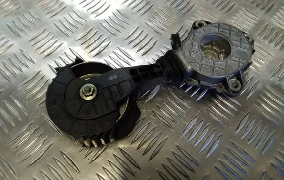 Peugeot 308 Generator/alternator belt tensioner V75488488007