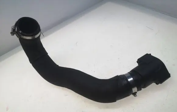 Audi Q5 SQ5 Intercooler hose/pipe 8R0145738H 03L131111G