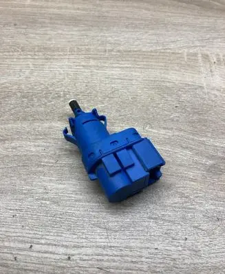 Mazda 3 I Brake pedal sensor switch BP4K