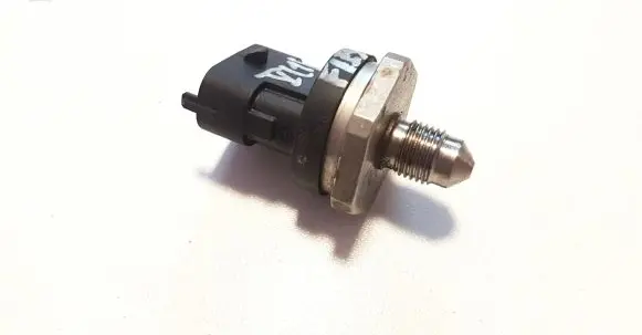 Fuel pressure sensor