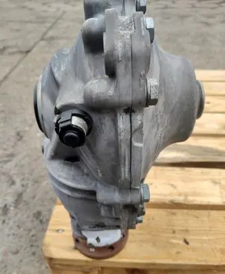 BMW 5 F10 F11 Front differential 7589155