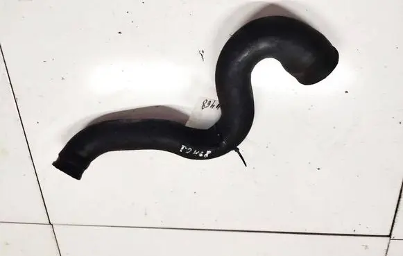 Volkswagen PASSAT B5 Engine coolant pipe/hose