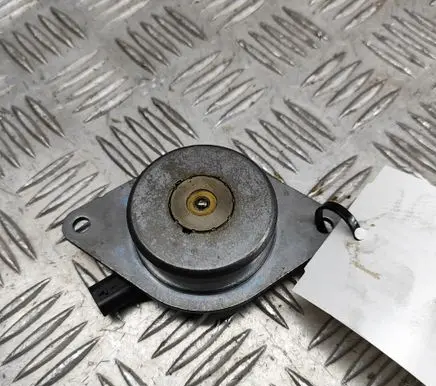 Opel Astra J Camshaft pulley/ VANOS 55562223