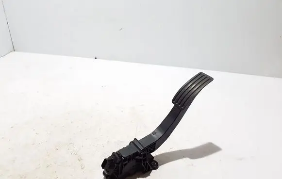 Volvo C40 Accelerator throttle pedal 32212367
