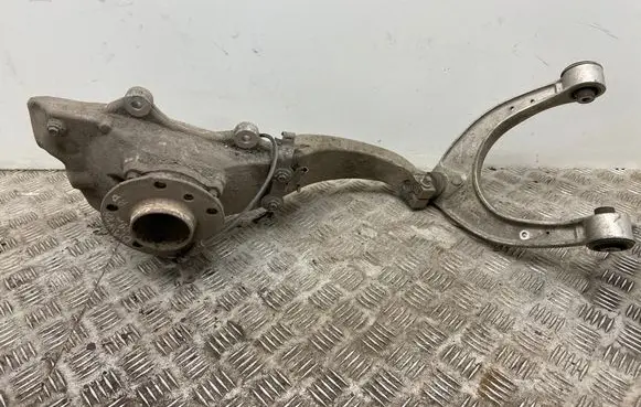 BMW 7 F01 F02 F03 F04 Front wheel hub