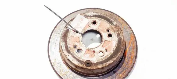 Honda CR-V Rear brake disc neventiliuojamas